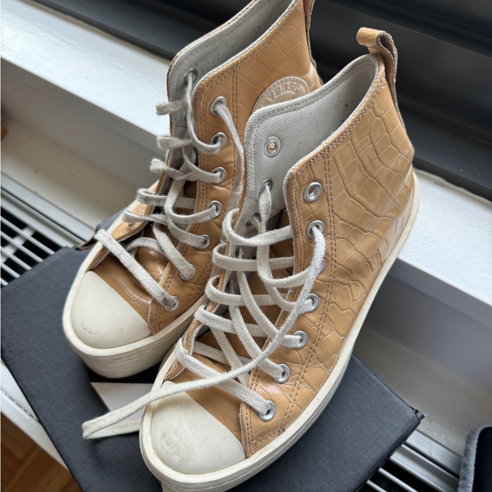 Converse platform high top